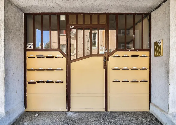 Asparuhovo 1br Free Parking Zone דירה *